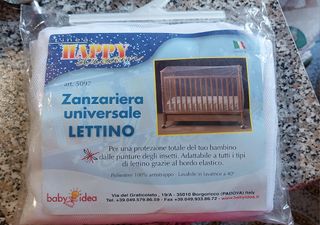 Zanzariera universale per lettino