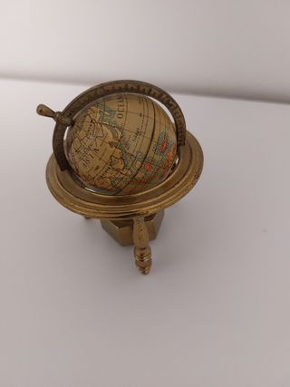 Antigüedad bola mundo