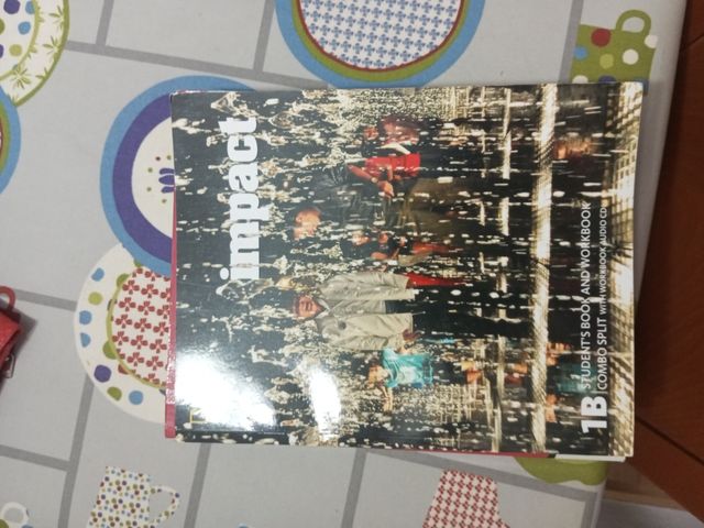Libro inglés Impact