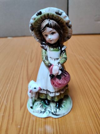 Cinco figuras de adorno