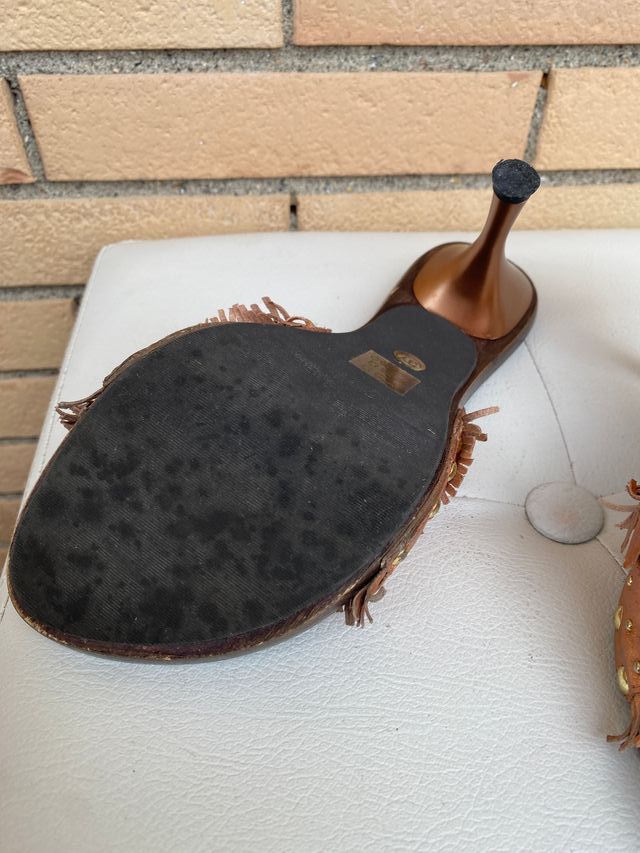 Zoccoli vivi osè legno con frange 37