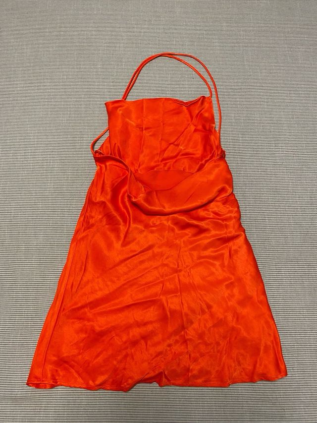 Vestido lencero Zara