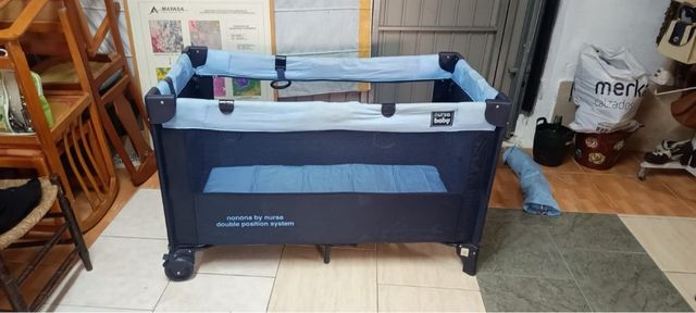 Cuna moderna y cuna de plastico