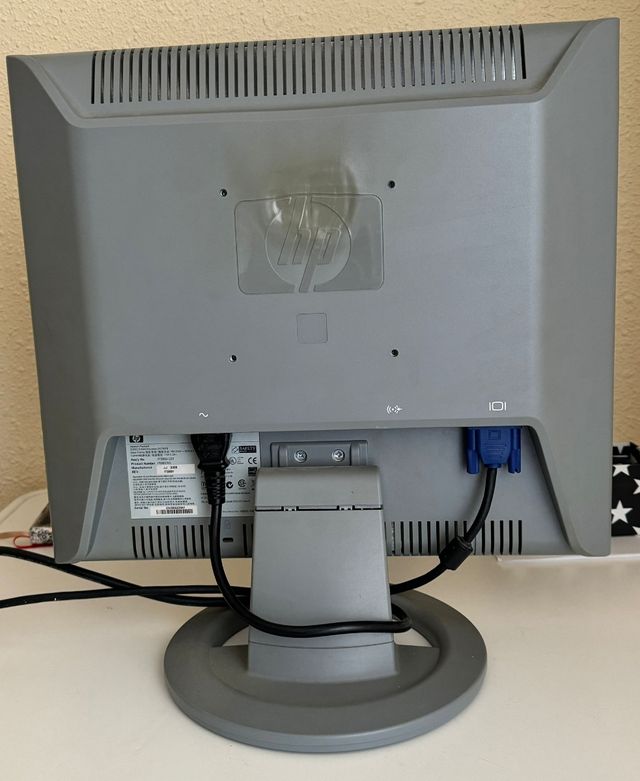 Hp Monitor 17'' PK657AS con altavoces