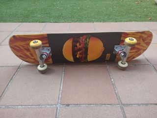 Vendo patinete marca Tricks poco uso