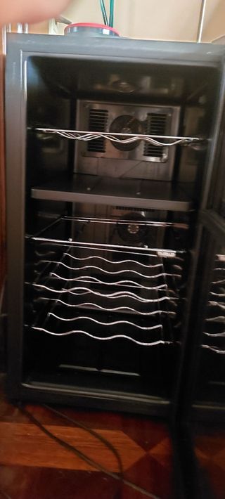 Enfriador de botellas. Vinoteca