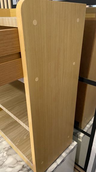 Mesa de noche o mesa auxiliar con cajon