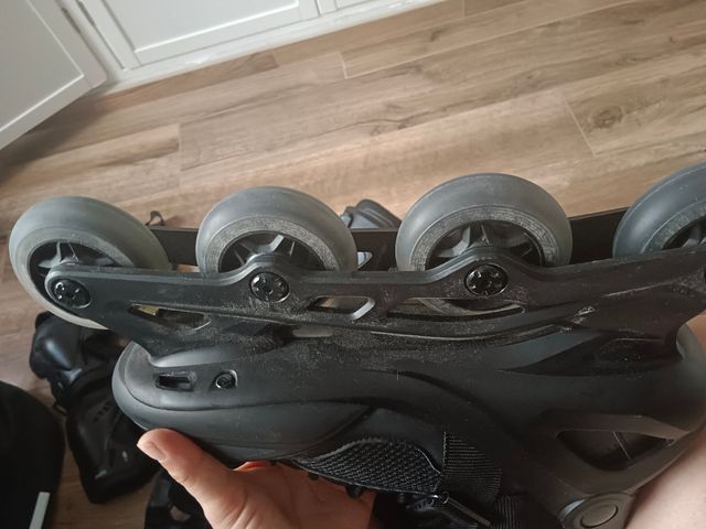 Patines en linea con casco y prote