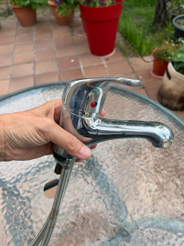 Grifo para lavabo o fregadero