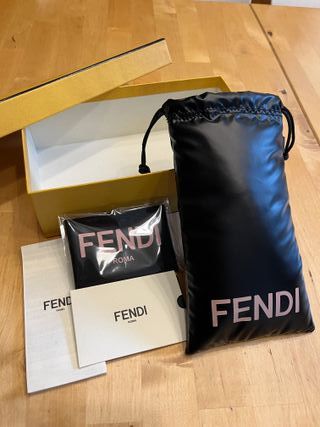 Gafas Fendi FE40029U nuevas rojo transparente