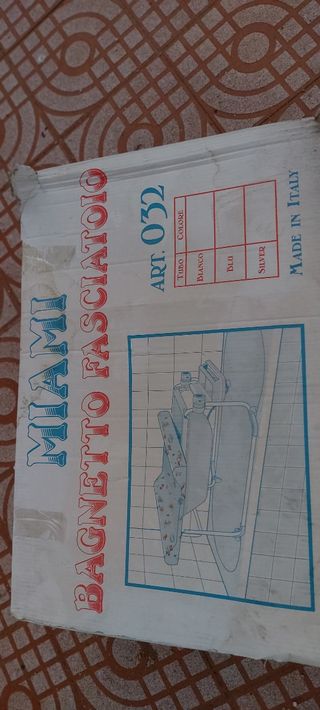 Bañera cambiador sobre bañera de adulto