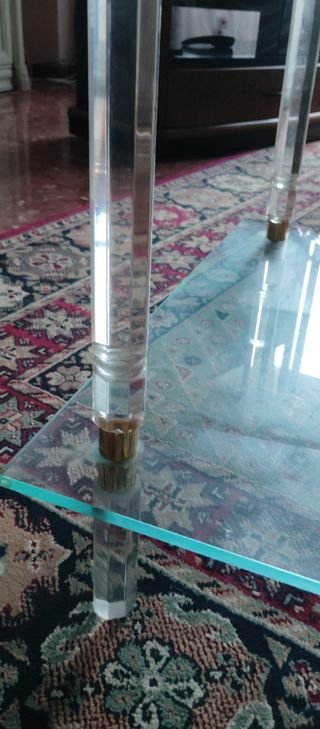 Vitrina Rinconera cristal grueso y biselado.