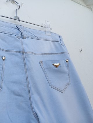 Pantalones azules claros