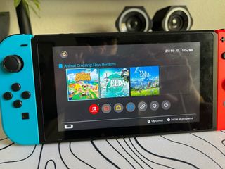 Nintendo Switch con Joycons MAGNETICOS