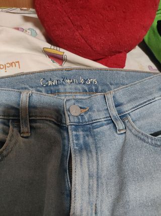 Pantalones vaqueros chica Calvin Klein