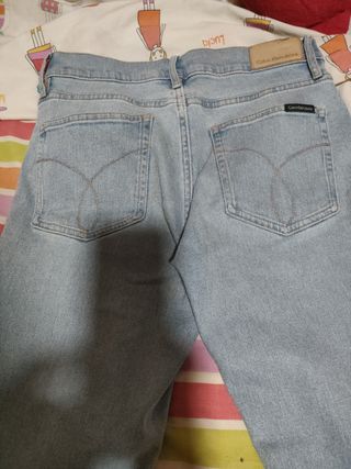 Pantalones vaqueros chica Calvin Klein