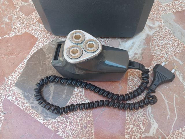 Maquinilla eléctrica de afeitar