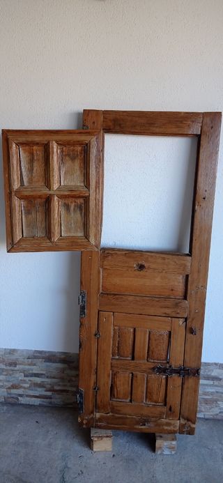 Ventana antigua restaurada