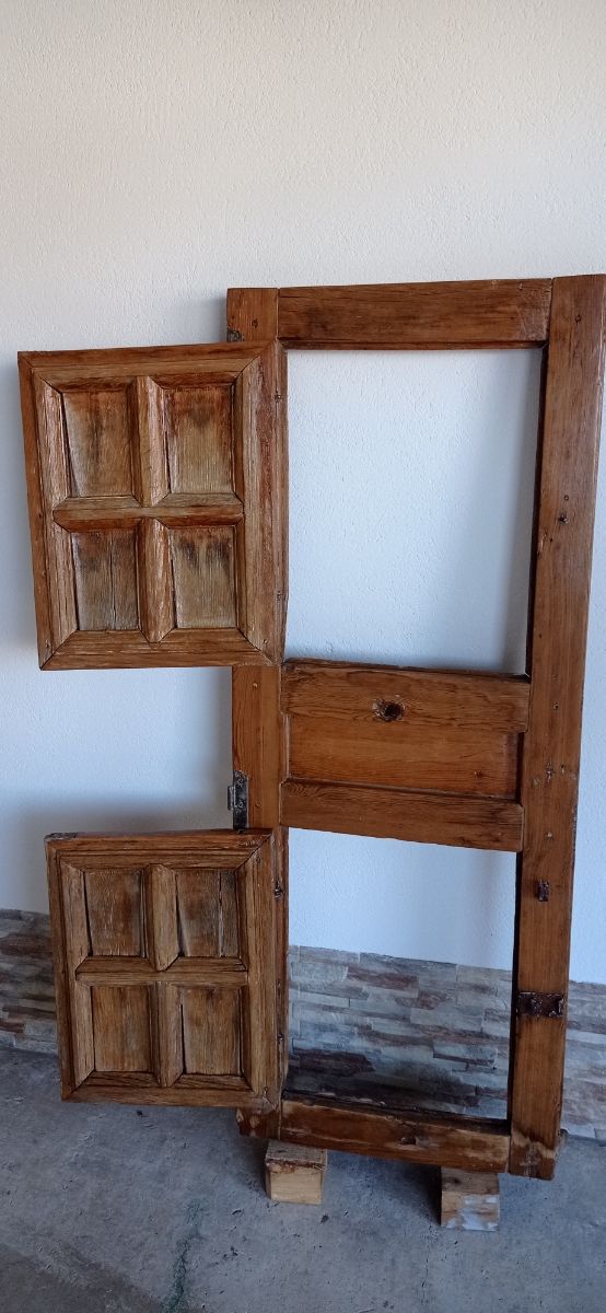 Ventana antigua restaurada