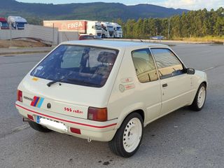 Peugeot 205 1989