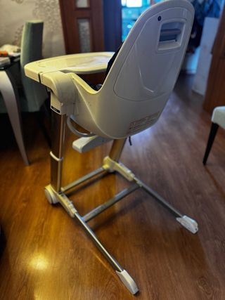 Trona Inglesina regulable y plegable