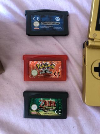 Game boy advance SP edicion zelda gold