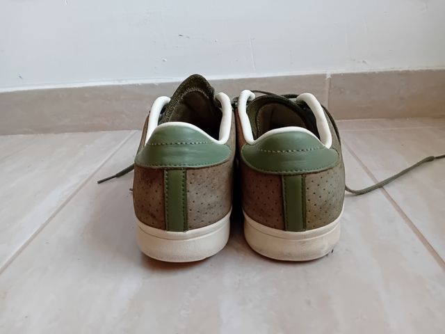 Scarpe Adidas taglia 42