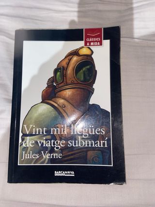 Vint mil llegues de viatge submarí