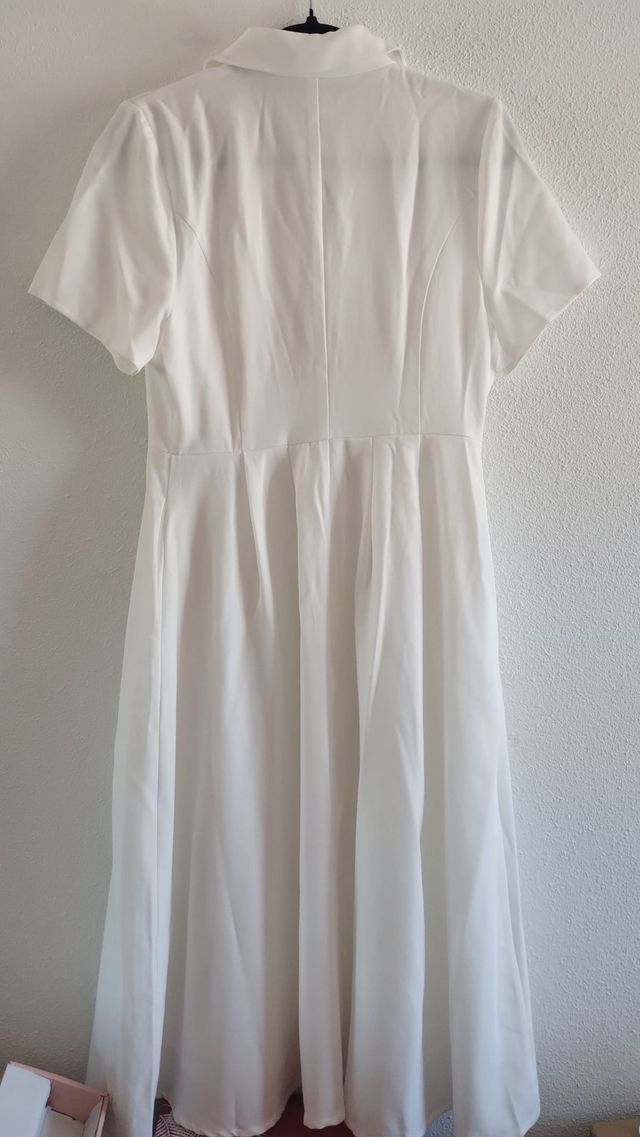 Vestido blanco nuevo RIHOAS