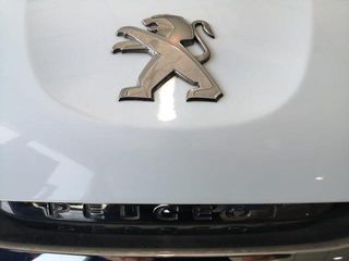 Peugeot 2008 e-HDI 115 Allure 84 kW (115 CV)