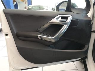 Peugeot 2008 e-HDI 115 Allure 84 kW (115 CV)