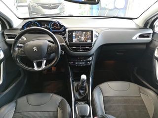Peugeot 2008 e-HDI 115 Allure 84 kW (115 CV)