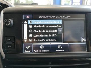 Peugeot 2008 e-HDI 115 Allure 84 kW (115 CV)