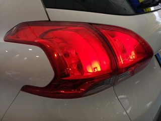 Peugeot 2008 e-HDI 115 Allure 84 kW (115 CV)