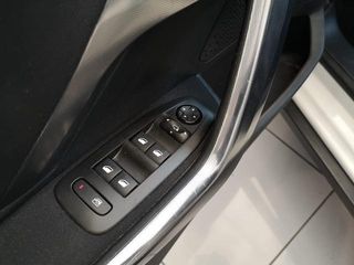 Peugeot 2008 e-HDI 115 Allure 84 kW (115 CV)