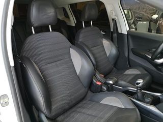 Peugeot 2008 e-HDI 115 Allure 84 kW (115 CV)