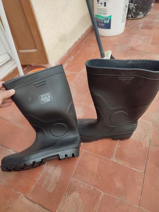 Botas de agua talla 44