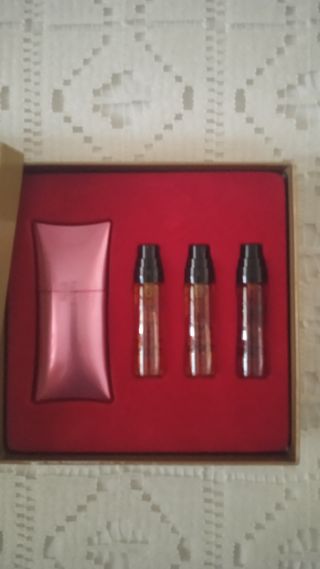 Caja Givenchy de colección.