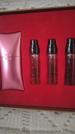 Caja Givenchy de colección.