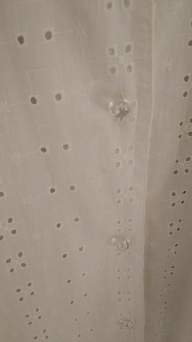 Camicetta in puro cotone Sangallo