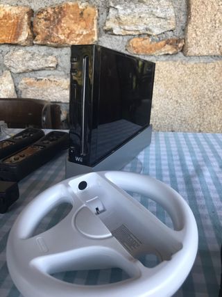 Wii con 2 mandos y 11 juegos
