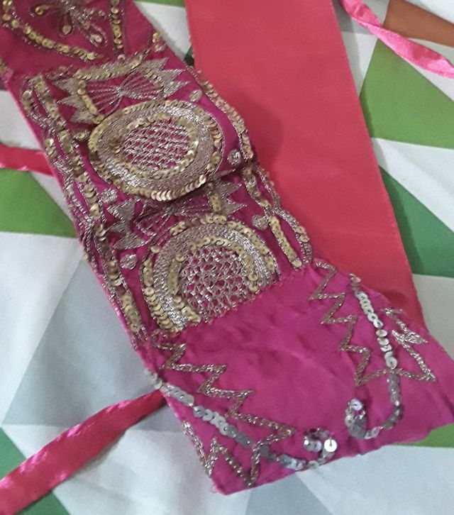 Fajín indio con lentejuelas