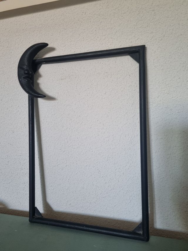 Marco forja pequeño artesanal