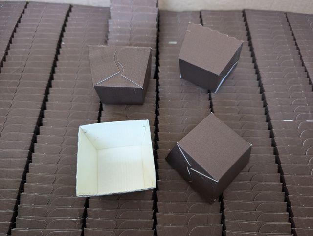 360 Bandejitas para postres 6x6x4cm