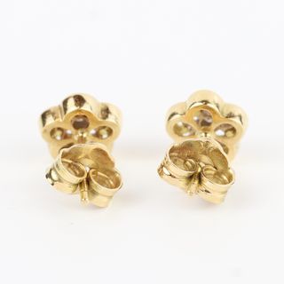 Pendientes flor oro con diamantes