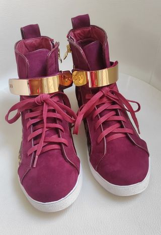 Botin sneaker burdeos de la marca Lollipops