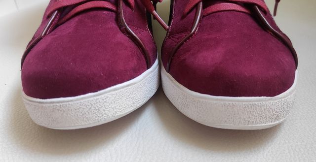 Botin sneaker burdeos de la marca Lollipops