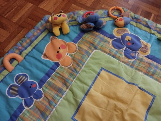 Alfombra gimnasio bebé Fisher Price