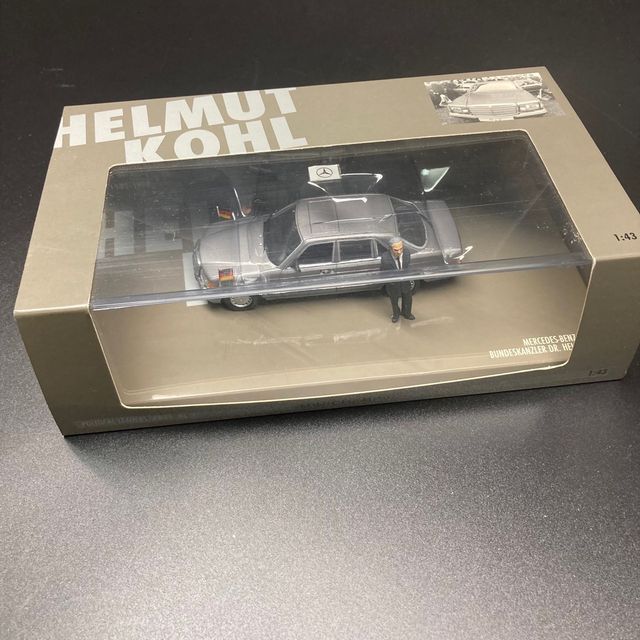 1/43 MINICHAMPS Mercedes Benz 500 SEL