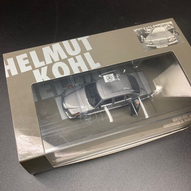 1/43 MINICHAMPS Mercedes Benz 500 SEL